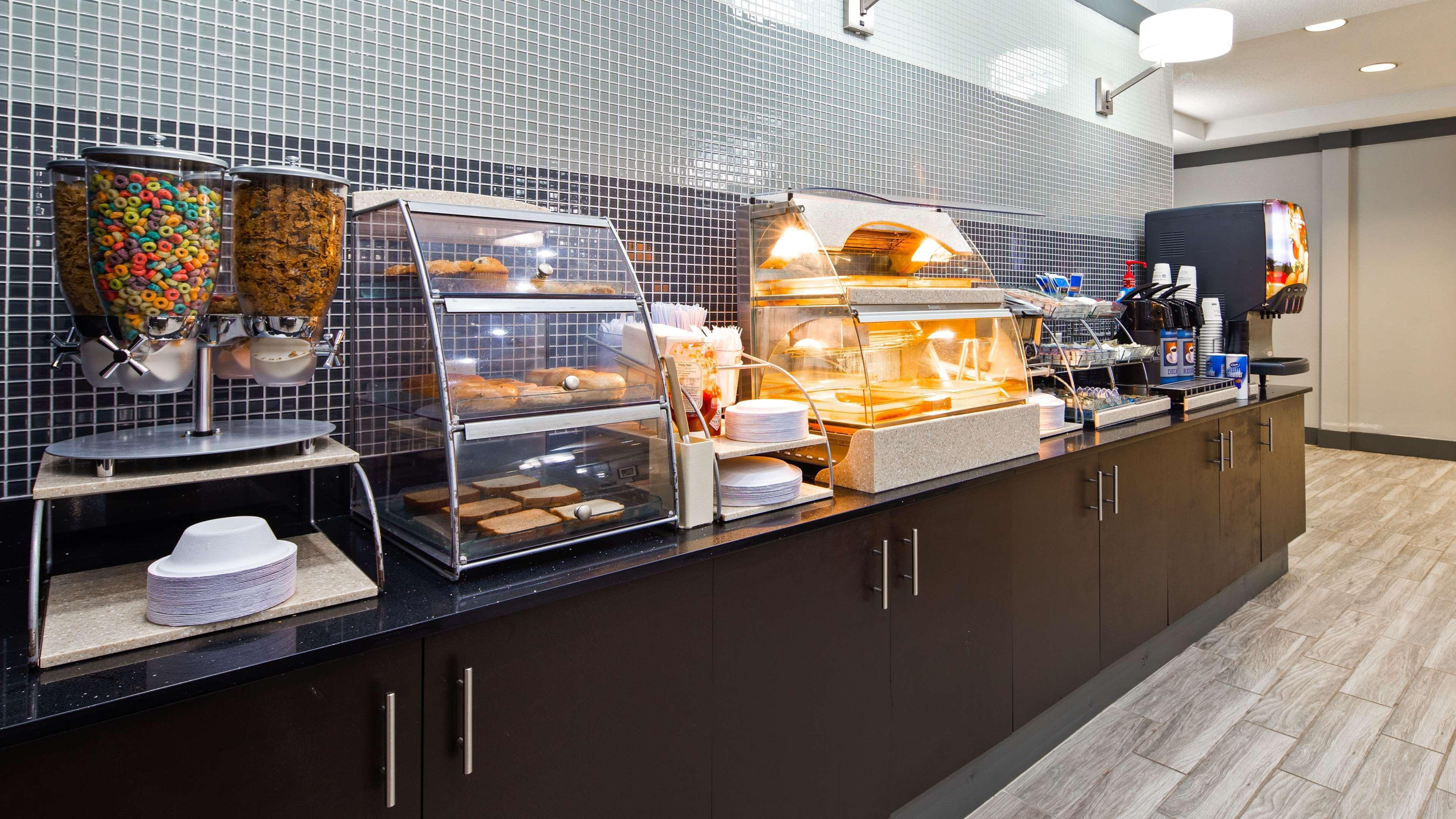 Best Western Plus Philadelphia-Choctaw Hotel And Suites Buitenkant foto