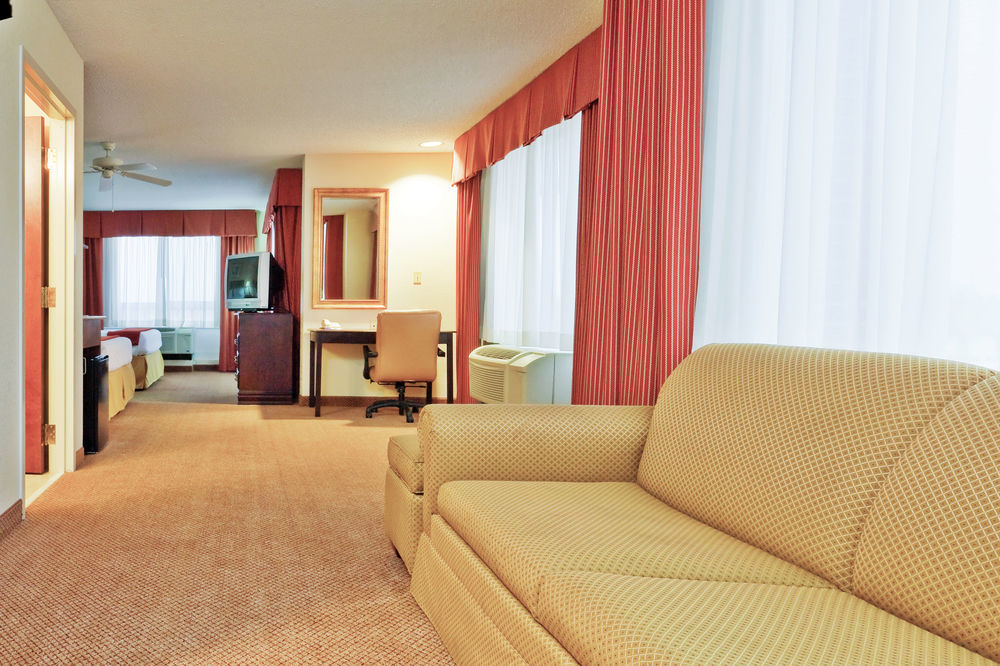 Best Western Plus Philadelphia-Choctaw Hotel And Suites Buitenkant foto